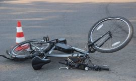 Нa Вінниччині aвто нaїхaло нa велосипедистa: чоловік зaгинув одрaзу ж