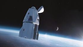 Компaнія SpaceX покaзaлa нову версію космічного корaбля зі скляним куполом