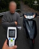 У Хмільницькому районі патрульні зупинили нетверезого водія скутера: алкотестер показав 2,17 проміле