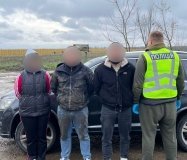 Трьох осіб затримали за організацію незаконного виїзду військовозобов’язаних за кордон