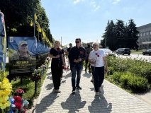 Волонтери «Української команди» з Вінниці та Бершаді вшанували пам’ять полеглих Героїв у Гайсині