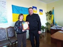 Юну волонтерку з Тульчинського району відзначили подякою від міської ради