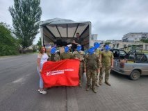 Волонтери Вінницького осередку "Українська команда" передали посилки на фронт