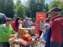 Гарячі серця — гарячі обіди: у Гайсині волонтери «Української команди» щонеділі годують людей