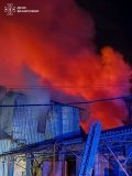 У Вінниці вночі сталася масштабна пожежа на території підприємства: вогонь охопив 350 квадратних метрів