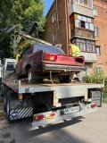 У Вінниці прибрали занедбаний автомобіль, який заважав проїзду біля дитсадка