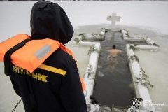 Безпека на Водохреще: вінницькі рятувальники чергували біля водойм