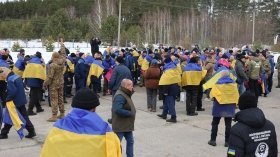 Другий день обміну: з російської неволі визволили 300 військових та двох цивільних українців