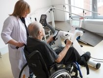 У Вінниці лікарня швидкої допомоги отримала сучасне обладнання для реабілітації