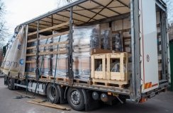 Вінниця отримала гуманітарну допомогу з Мюнстера: обладнання для лікарень і меблі для шкіл