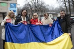 Волонтери "Українська команда" Вінниччини отримали унікальні подарунки від захисників