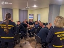 У Вінниці психологи ДСНС провели тренінг для піротехніків: розвиток довіри, згуртованості та стійкості