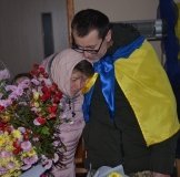 Довгоочікуване повернення: Юрій Дмитрієв після двох років полону повернувся додому