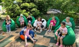 Казка під зорями: у «Сонечку» влаштували кіновечір просто неба для малечі