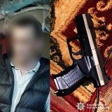 На Вінниччині чоловік погрожував поліцейським пістолетом під час виклику на домашнє насильство