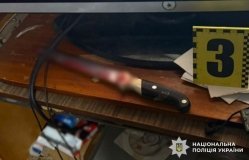 У Хмільнику чоловік смертельно поранив знайомого: поліція затримала підозрюваного