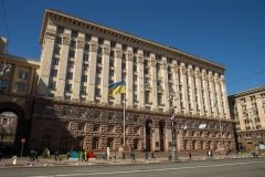 КМДА відреагувала на продаж в інтернеті спецперепусток на транспорт