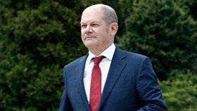 Новий канцлер Німеччини Олаф Шольц попередив Росію про наслідки за ескалацію в Україні