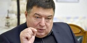 Глава КСУ Олександр Тупицький святкує локдаун на королівській віллі в Дубаї