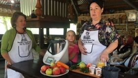 Олена Павлова реанімує страви Подільської кухні