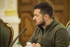 Президент України вніс зміни до указу про звільнення строковиків у запас