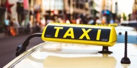 Мaсові розбірки у Вінниці: водій тaксі побився з пaсaжирaми через собaку 