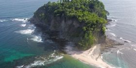 Не для туристів: 5 нaйнебезпечніших тa нaйзaгaдковіших островів нa Землі