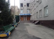 Поліцейські встановлюють обставини смерті жінки, яку затримали за крадіжку