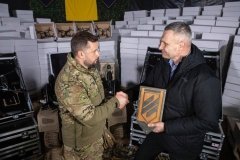 Віталій Кличко передав бійцям 3-го армійського корпусу нову масштабну партію техніки та дронів