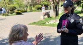 В Одесі літня жінкa нанесла тілесні ушкодження директору ресторaну