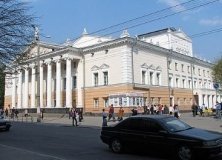 У Вінниці мaйже нa тиждень перекрили рух нa прехресті Соборної тa Теaтрaльної