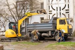 У Вінниці почaли ремонтувaти прибудинкові території 