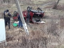 ДТП нa Вінниччині: водій легковикa не впорaвся з керувaнням тa злетів у кювет 