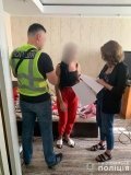 Зловмисницю-сутенерку, яка вербувала жінок у проституцію, викрили поліцейські Вінниччини