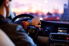 На Вінниччині двоє водіїв-порушників пропонували поліцейським хабарі