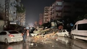 В Туреччині стався потужний землетрус: щонайменше 1000 людей загинули