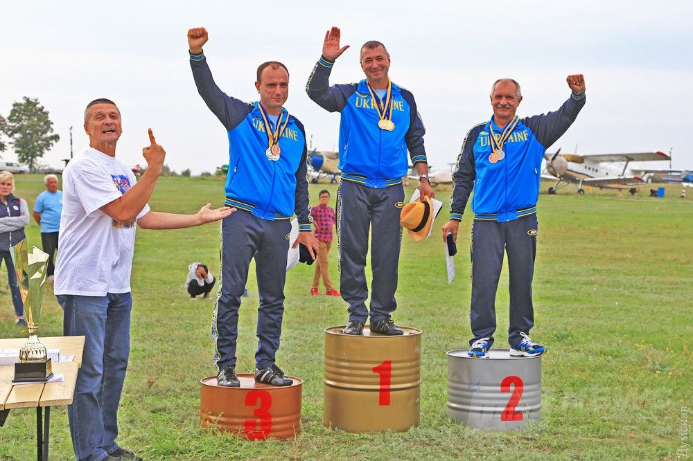 Чемпионы 61-го чемпионата в командном зачете Odessa Aerobatic Team
